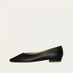 Balagan Baleriny|Lydia Baleriny, Czarny