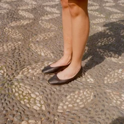 Balagan Baleriny|Lydia Baleriny, Czarny