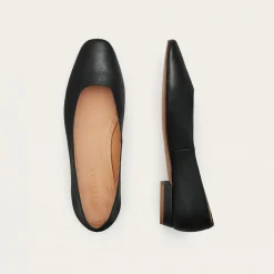 Balagan Baleriny|Lydia Baleriny, Czarny